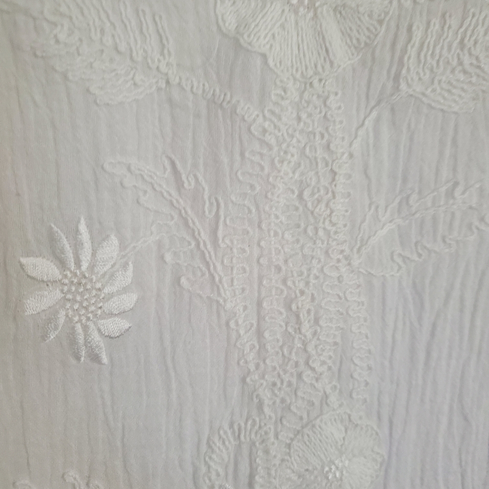 Sundance cataloge white cotton Gauze embroidered dress, size medium - Picture 10 of 12